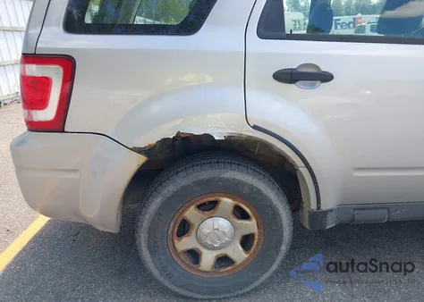 2008 Ford Escape Xls/Xls Manual from USA, damaged, VIN 1FMCU02Z48KB04791